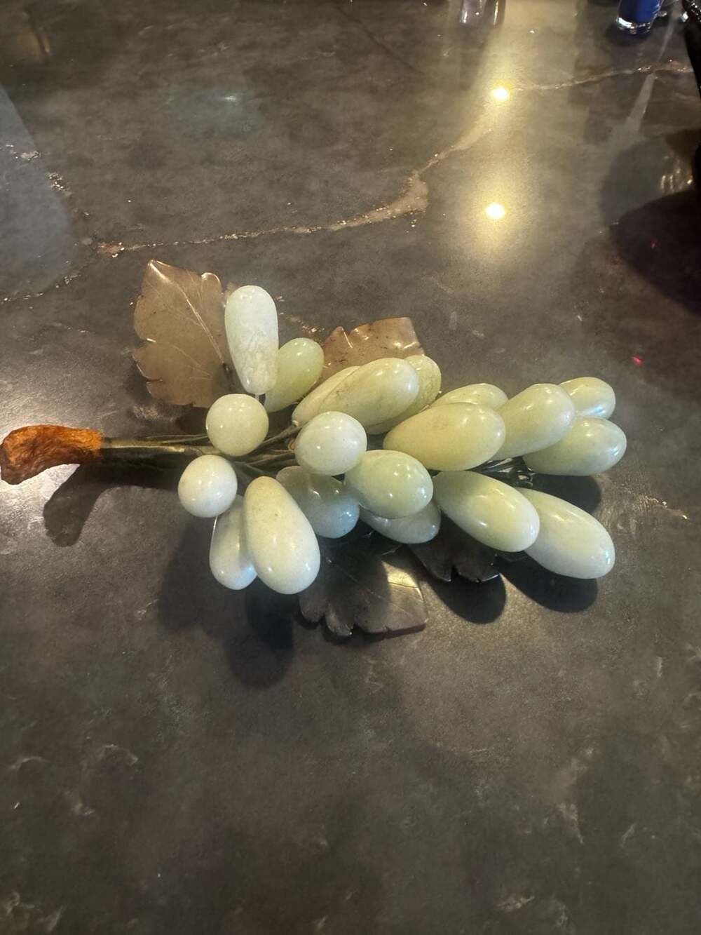 Antique Chinese Handmade Jade and Stone Grapes Cluster, Grapes Brunch - ,